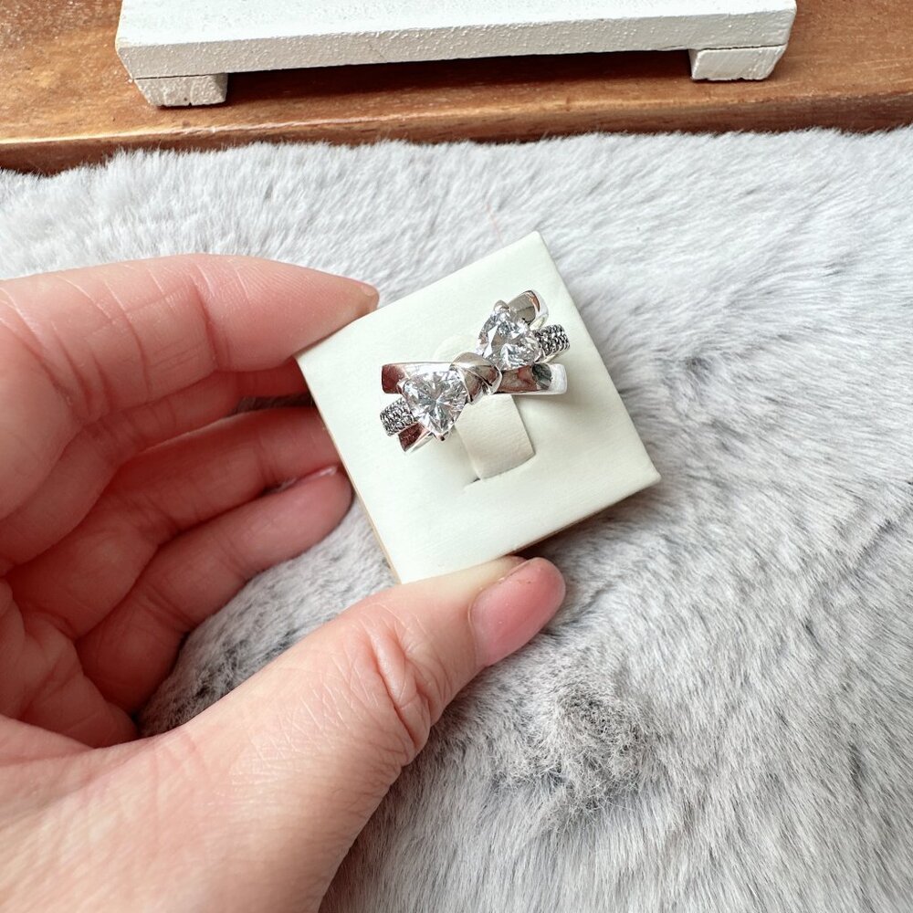 Pandora Sparkling Bow Crossover Ring Sterling silver